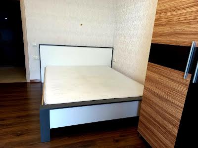 квартира за адресою Світла вул., 3д