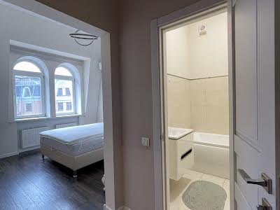 квартира за адресою Воздвиженська вул., 34