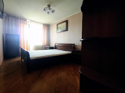 квартира за адресою Свободи просп., 30А
