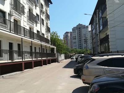 квартира за адресою Київ, Творча вул., 57