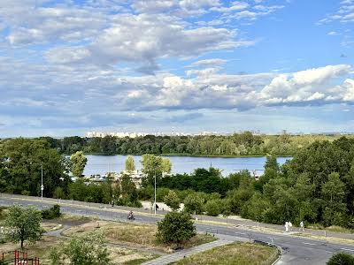 квартира по адресу Приречная ул., 17