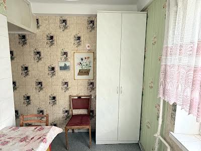 квартира за адресою Ореста Левицького вул. (Академіка Курчатова), 8