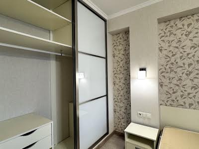 квартира за адресою Федора Ернста вул., 16а
