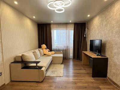 квартира по адресу Верховинная ул., 5А