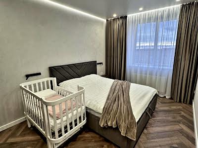 квартира по адресу Героев Небесной Сотни просп., 16/10