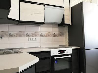 квартира по адресу Драйзера ул., 40
