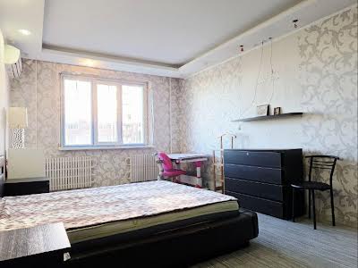 квартира за адресою Кричевського вул., 39