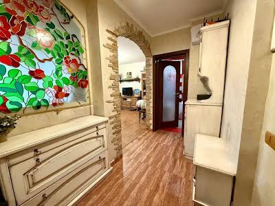 квартира за адресою Метрологічна вул., 113