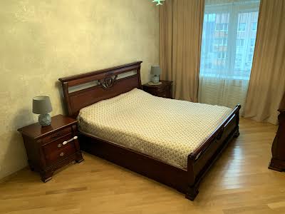 квартира за адресою Феодосійський пров., 14-А