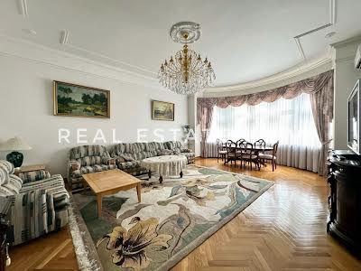 квартира за адресою Десятинна вул., 10