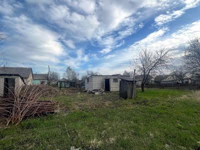дом по адресу с. Лукьяновка, Центральна