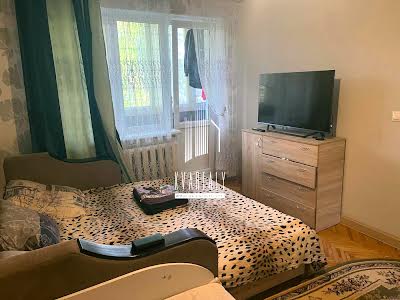 квартира по адресу Киев, Космонавта Поповича ул. (Волкова космонавта), 14