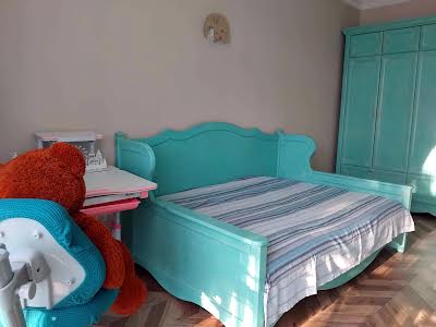 квартира за адресою Дегтярна вул., 7