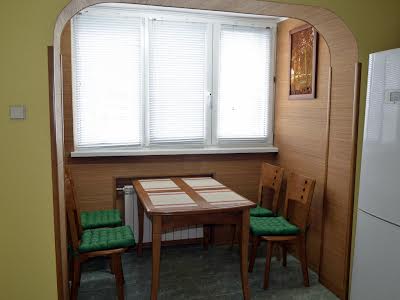 квартира за адресою Оболонська пл. (Дружби Народів СРСР), 3