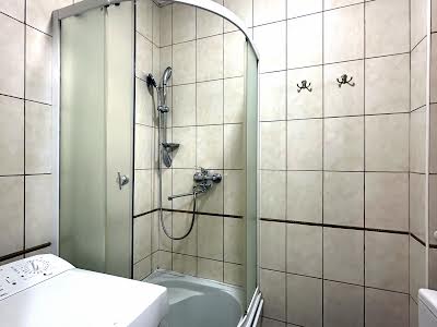 квартира за адресою Київ, Верховинна вул., 80-А