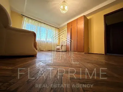 квартира за адресою Кирилівська вул. (Фрунзе), 131