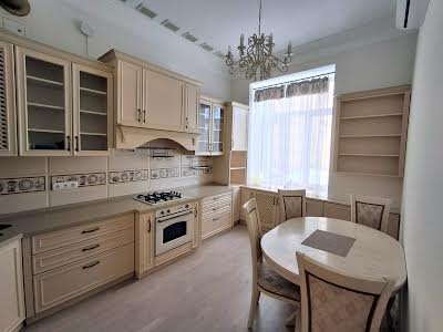 квартира по адресу Богдана Хмельницкого ул., 30/10