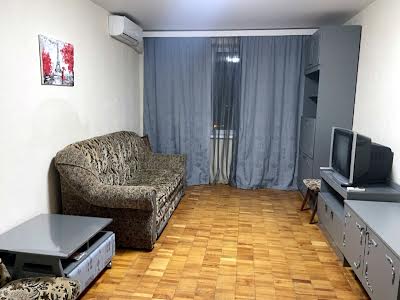 квартира по адресу Академика Булаховского ул., 15а