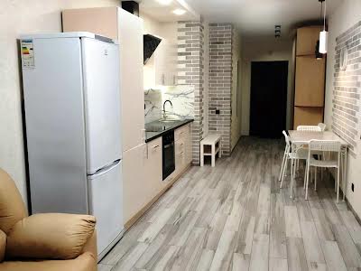 квартира за адресою Олени Теліги вул., 25