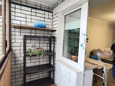 квартира за адресою Межигірська вул., 50