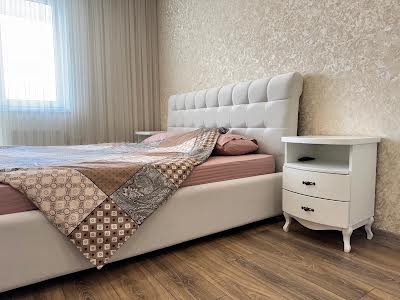 квартира по адресу Ревуцкого ул., 40-Г
