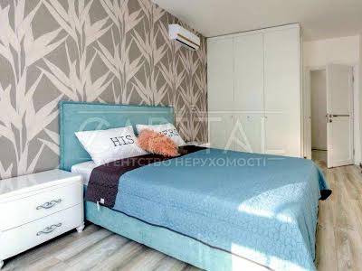 квартира за адресою Предславинська вул., 12
