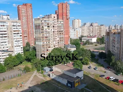 квартира за адресою Анни Ахматової вул., 23