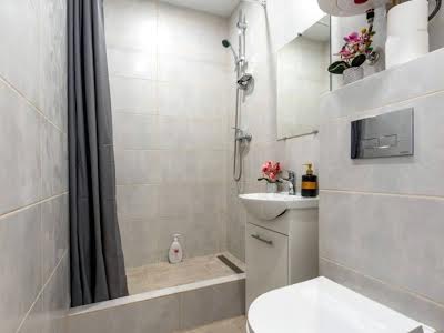 квартира за адресою Вишняківська вул., 4