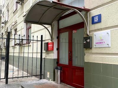 комерційна за адресою Київ, Ірининська вул., 5/24