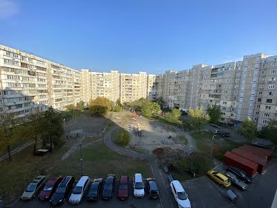 квартира за адресою Тростянецька вул., 3