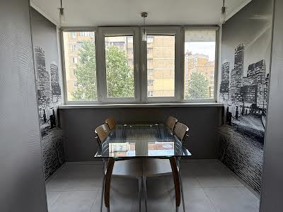 квартира по адресу Киев, Нежинская ул., 10