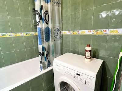 квартира по адресу Голосеевский просп. (40-летия Октября), 15-А