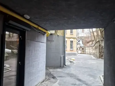 комерційна за адресою Костельна вул., 9