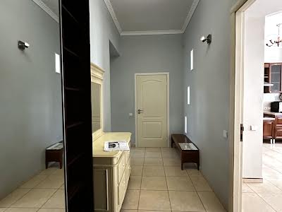 квартира по адресу Шота Руставели ул., 33-Б