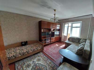квартира за адресою Київ, Братиславська вул., 38
