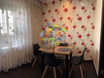 квартира за адресою Наталії Ужвій вул., 5