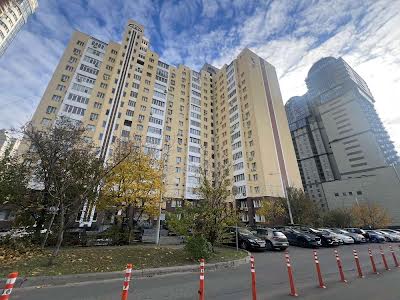 квартира за адресою Андрія Верхогляда вул. (Михайла Драгомирова), 4