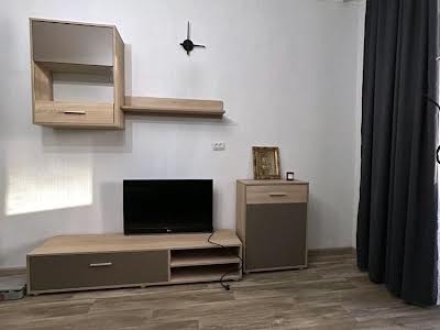 квартира за адресою Срібнокільська вул., 8
