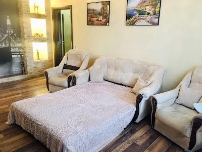 квартира по адресу Героев Днепра ул., 19