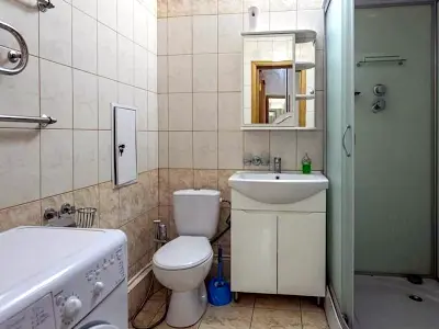квартира по адресу Ревуцкого ул., 5