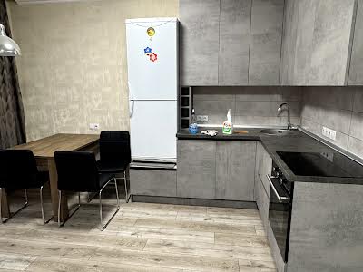 квартира за адресою Каховська вул., 60