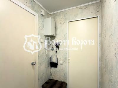 квартира за адресою Автозаводська вул., 25