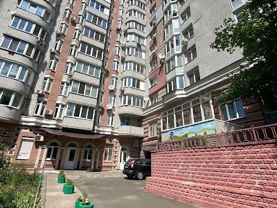 комерційна за адресою Степана Руданського вул., 4-6