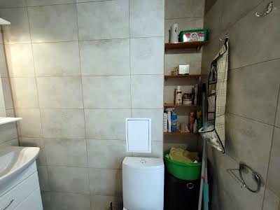 квартира за адресою Київ, Регенераторна вул., 4