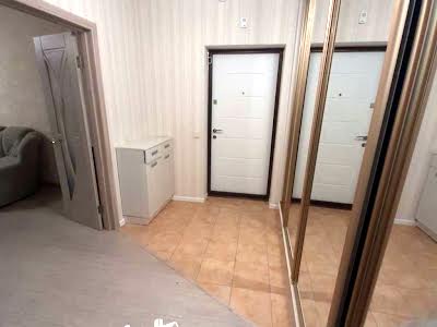 квартира по адресу Александровская ул., 1