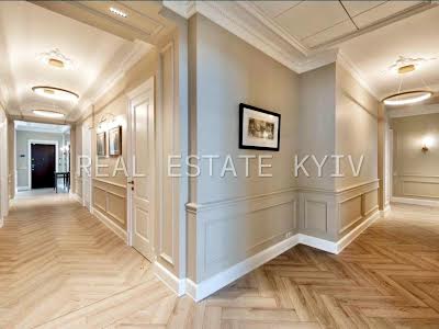 квартира за адресою Михайла Грушевського вул., 9а