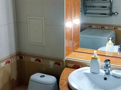 квартира за адресою Дубровицька вул., 10