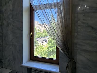 квартира за адресою Київ, Михайла Бойчука вул. (Кіквідзе), 3