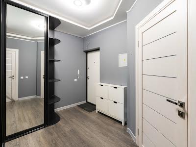 квартира за адресою Регенераторна вул., 4