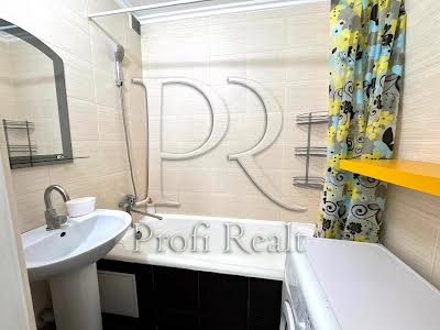 квартира за адресою Ревуцького вул., 34А